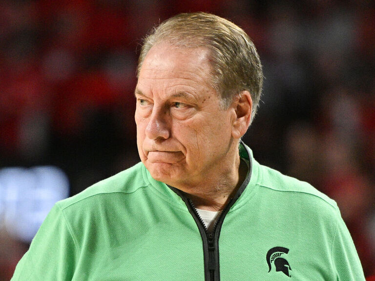 Izzo not mulling retirement amid Michigan State's struggles: 'I love my ...