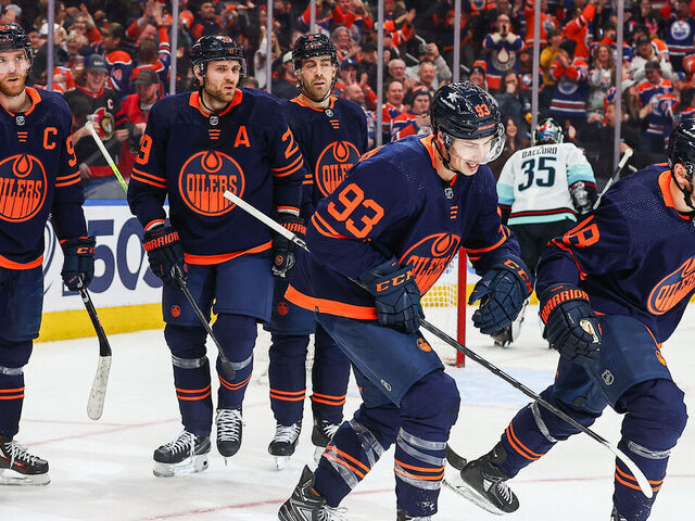 Oilers extend franchise-record win streak to 12 | theScore