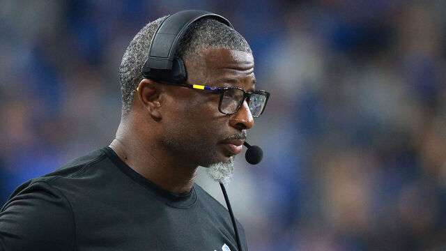 Detroit Lions defencive coordinator Aaron Glenn follows the play during the second half of an NFL football game between the Minnesota Vikings and the Detroit Lions in Detroit, Michigan USA, on Sunday, January 7, 2024.