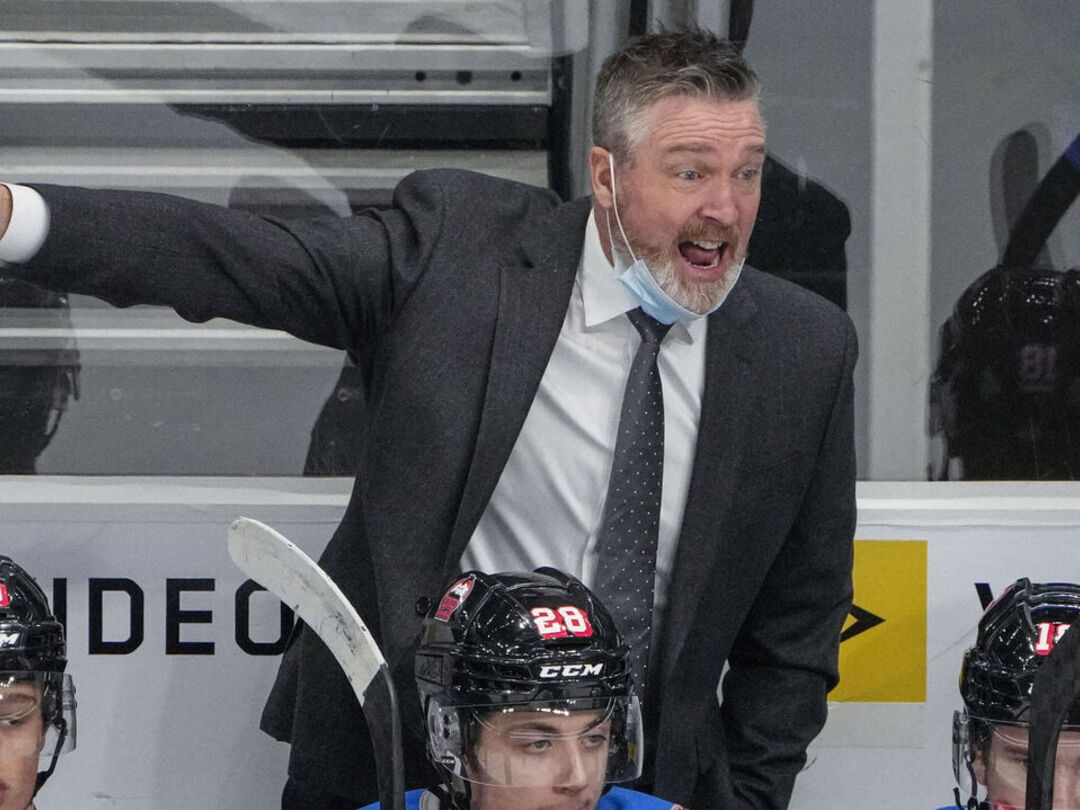 Islanders hire Patrick Roy after firing coach Lambert