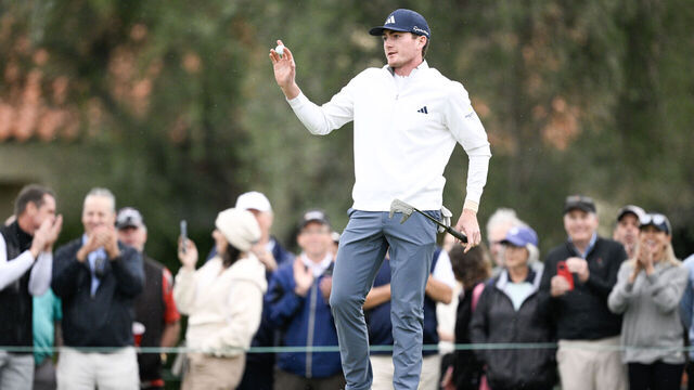 LA QUINTA, CALIFORNIA - JANUARY 20: Nick Dunlap of the United States acknowledges fans after his final putt the during the third round of The American Express at La Quinta Country Club on January 20, 2024 in La Quinta, California.