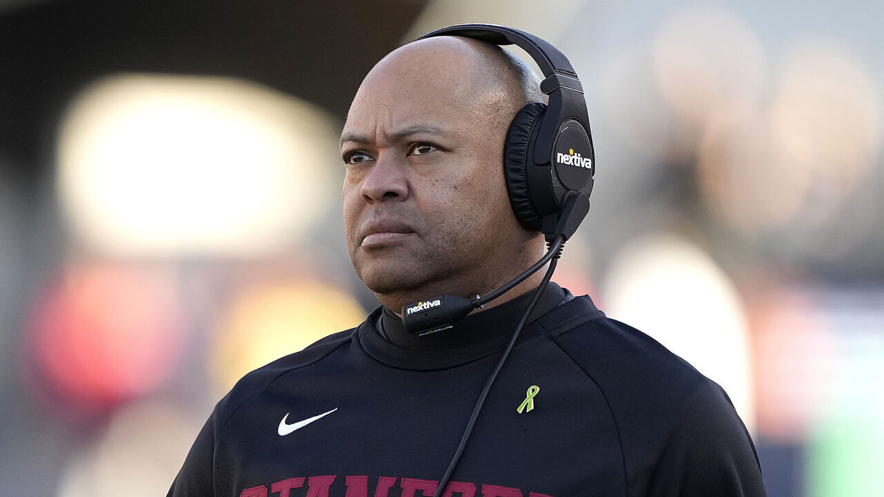 BERKELEY, CALIFORNIA - NOVEMBER 19: Head coach David Shaw of the Stanford Cardinal looks on from the sidelines against the California Golden Bears during the first quarter at California Memorial Stadium on November 19, 2022 in Berkeley, California.