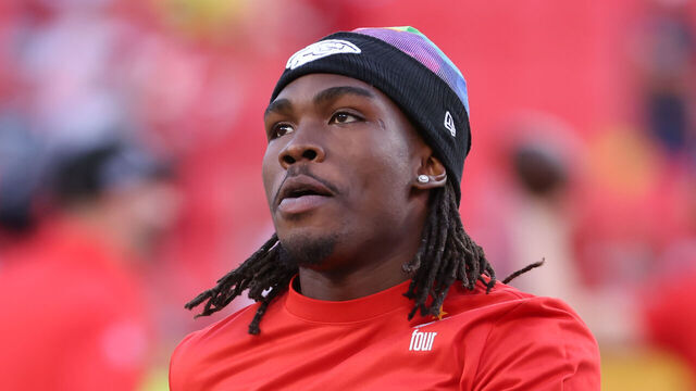 KANSAS CITY, MO - OCTOBER 12: Kansas City Chiefs wide receiver Rashee Rice (4) before an AFC West matchup between the Denver Broncos and Kansas City Chiefs on Oct 12, 2023 at GEHA Field at Arrowhead Stadium in Kansas City, MO.