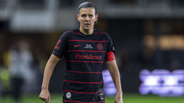 WASHINGTON, DC - OCTOBER 29: Christine Sinclair #12 of the Portland Thorns looks to the ball during NWSL Cup Final game between Kansas City Current and Portland Thorns FC at Audi Field on October 29, 2022 in Washington, DC.