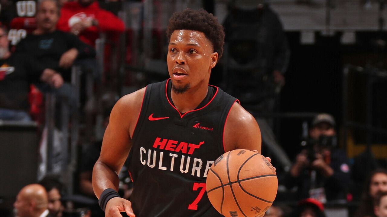 MIAMI, FL - JANUARY 19: Kyle Lowry #7 of the Miami Heat brings the ball up court during the game against the Atlanta Hawks on January 19, 2024 at Kaseya Center in Miami, Florida. Mandatory Copyright Notice: Copyright 2024 NBAE