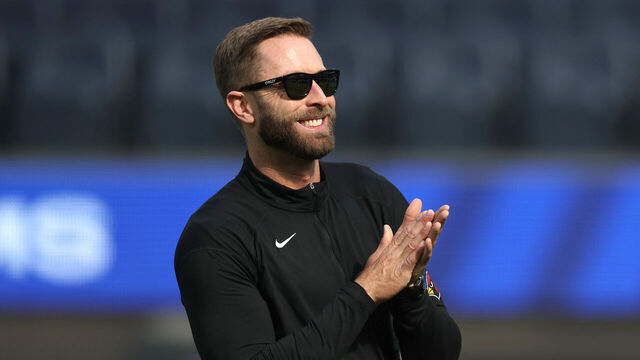 INGLEWOOD, CALIFORNIA - NOVEMBER 13: Head coach Kliff Kingsbury of the Arizona Cardinals smiles during warmups prior to the game against the Los Angeles Rams at SoFi Stadium on November 13, 2022 in Inglewood, California.