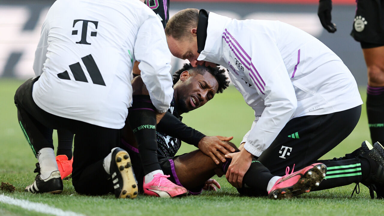 AUGSBURG, GERMANY - JANUARY 27: Kingsley Coman of Bayern Muenchen is injured in the match and has to be substituted during the Bundesliga match between FC Augsburg and FC Bayern München at WWK-Arena on January 27, 2024 in Augsburg, Germany.