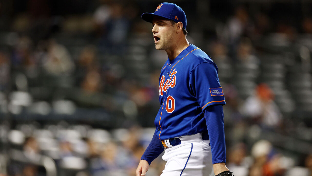 NEW YORK, NEW YORK - SEPTEMBER 27: Adam Ottavino #0 of the New York Mets reacts as he walks off the field in the top of the ninth inning against the Miami Marlins during game two of a double header at Citi Field on September 27, 2023 in the Flushing neighborhood of the Queens borough of New York City. The Miami Marlins defeated the New York Mets 4-2.
