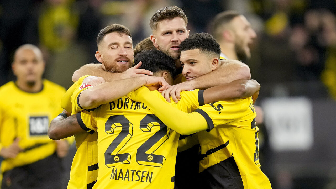 DORTMUND, GERMANY - JANUARY 28: Niclas Fuellkrug of Borussia Dortmund celebrates after scoring his team's first goal during the Bundesliga match between Borussia Dortmund and VfL Bochum 1848 at Signal Iduna Park on January 28, 2024 in Dortmund, Germany.