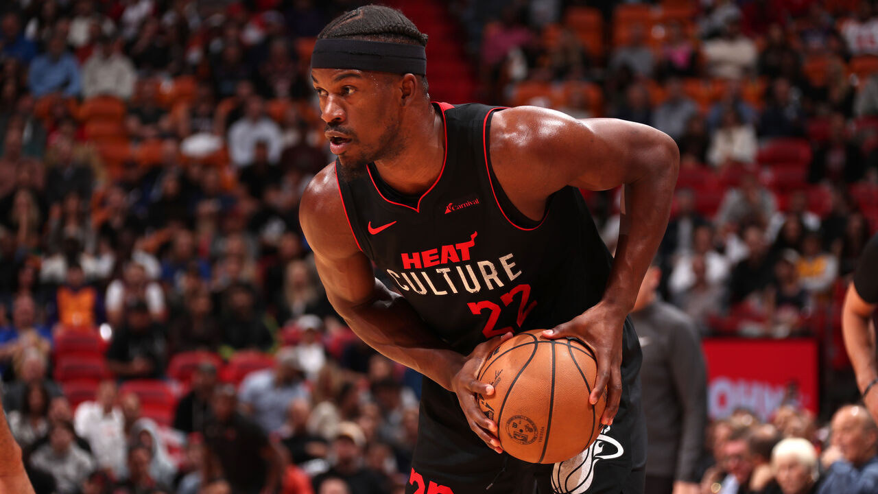 MIAMI, FL - JANUARY 29: Jimmy Butler #22 of the Miami Heat handles the ball during the game against the Phoenix Suns on January 29, 2024 at Kaseya Center in Miami, Florida. Mandatory Copyright Notice: Copyright 2024 NBAE