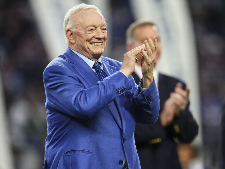 Jerry Jones: No one can be Cowboys' GM 'any better than I can' |  theScore.com