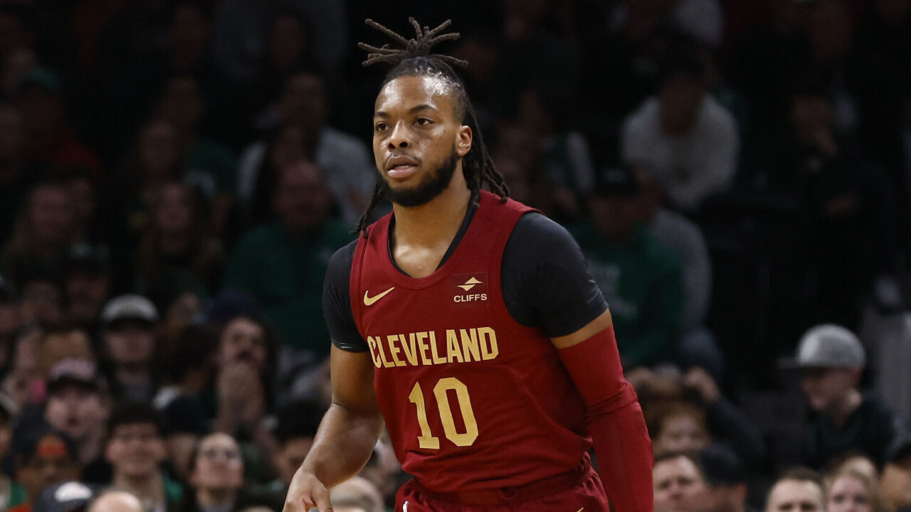 BOSTON, MA - DECEMBER 14: Darius Garland #10 of the Cleveland Cavaliers during the second quarter against the Boston Celtics at TD Garden on December 14, 2023 in Boston, Massachusetts. NOTE TO USER: User expressly acknowledges and agrees that, by downloading and/or using this Photograph, user is consenting to the terms and conditions of the Getty Images License Agreement.