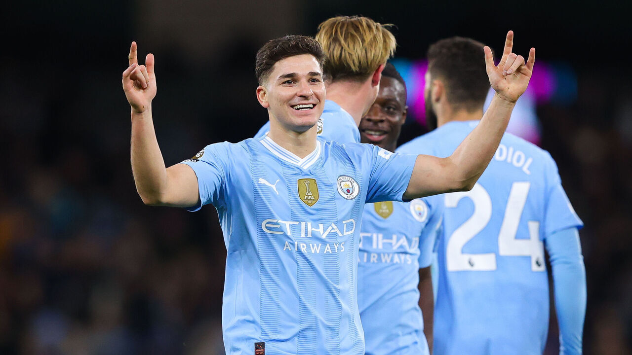MANCHESTER, ENGLAND - JANUARY 31: Julian Alvarez of Manchester City celebrates after scoring his side's second goal during the Premier League match between Manchester City and Burnley FC at Etihad Stadium on January 31, 2024 in Manchester, England.