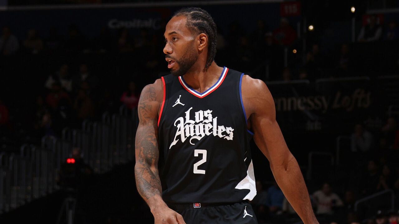 WASHINGTON, DC - JANUARY 31: Kawhi Leonard #2 of the LA Clippers looks on during the game on January 31, 2024 at Capital One Arena in Washington, DC. Mandatory Copyright Notice: Copyright 2024 NBAE