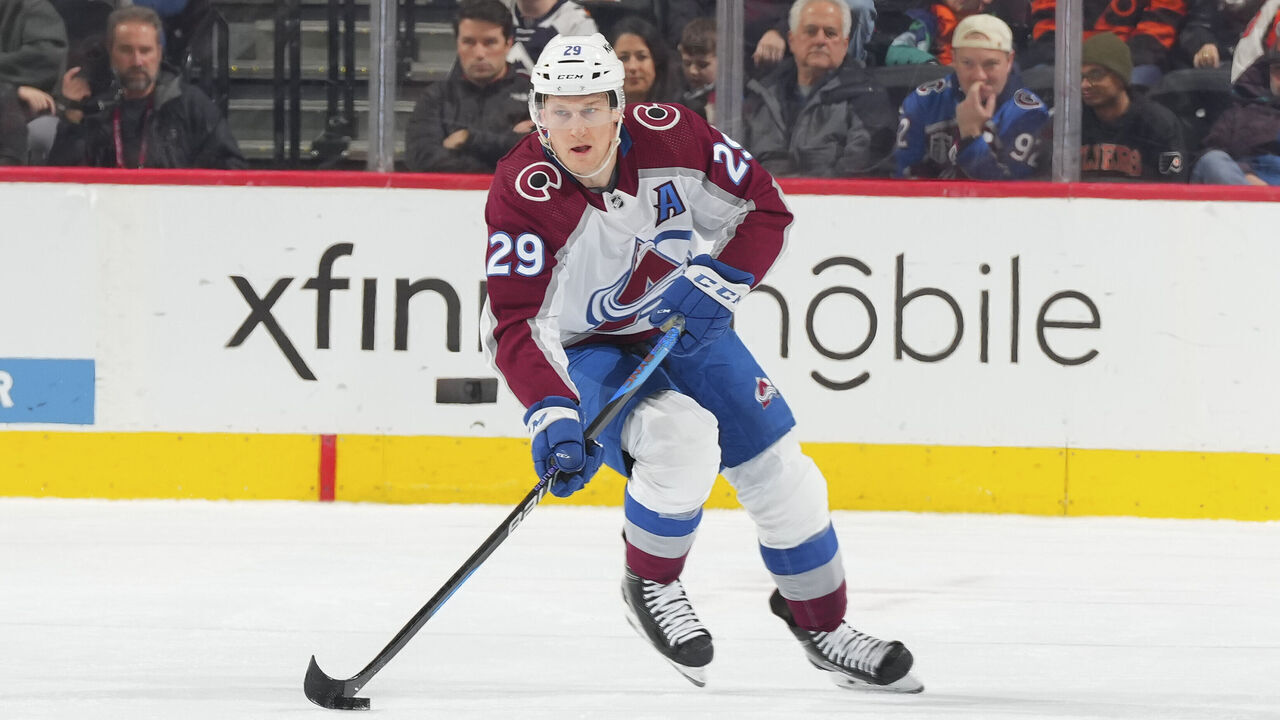 PHILADELPHIA, PENNSYLVANIA - JANUARY 20: Nathan MacKinnon #29 of the Colorado Avalanche controls the puck against the Philadelphia Flyers in the first period at the Wells Fargo Center on January 20, 2024 in Philadelphia, Pennsylvania.