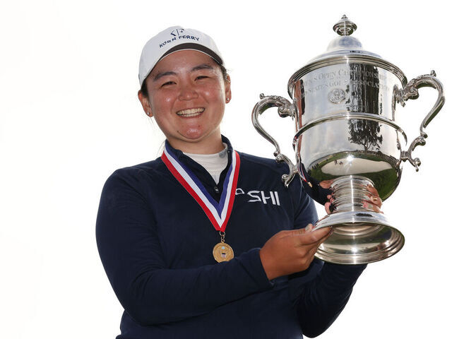 PEBBLE BEACH, CALIFORNIA - JULY 09: Allisen Corpuz of the United States celebrates with the Harton S. Semple Trophy after winning the 78th U.S. Women's Open at Pebble Beach Golf Links on July 09, 2023 in Pebble Beach, California.
