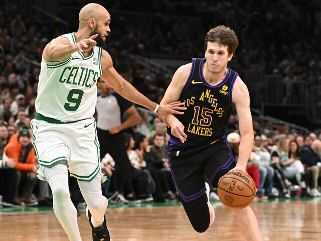 Lakers stun Celtics in Boston without LeBron, AD | theScore.com