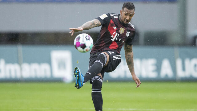 15 May 2021, Baden-Wuerttemberg, Freiburg im Breisgau: Football: Bundesliga, SC Freiburg - Bayern Munich, Matchday 33 at Schwarzwald-Stadion. Munich's Jerome Boateng in action. Photo: Tom Weller/dpa - IMPORTANT NOTE: In accordance with the regulations of the DFL Deutsche Fußball Liga and/or the DFB Deutscher Fußball-Bund, it is prohibited to use or have used photographs taken in the stadium and/or of the match in the form of sequence pictures and/or video-like photo series.
