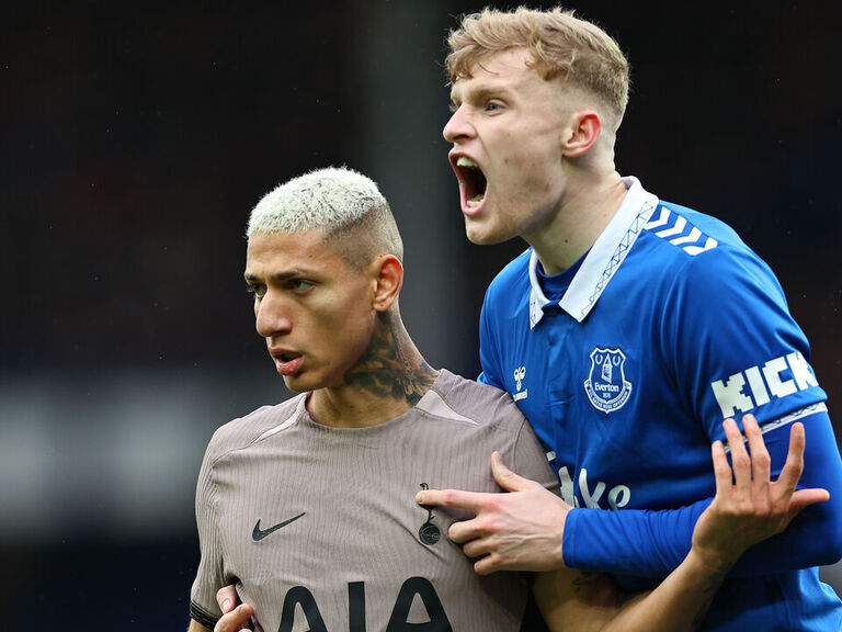 Everton strike late to cancel out Richarlison's double for Spurs Everton strike late to cancel out Richarlison's double for Spurs