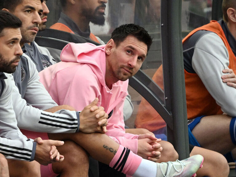 Messi booed after sitting out friendly in Hong Kong | theScore.com
