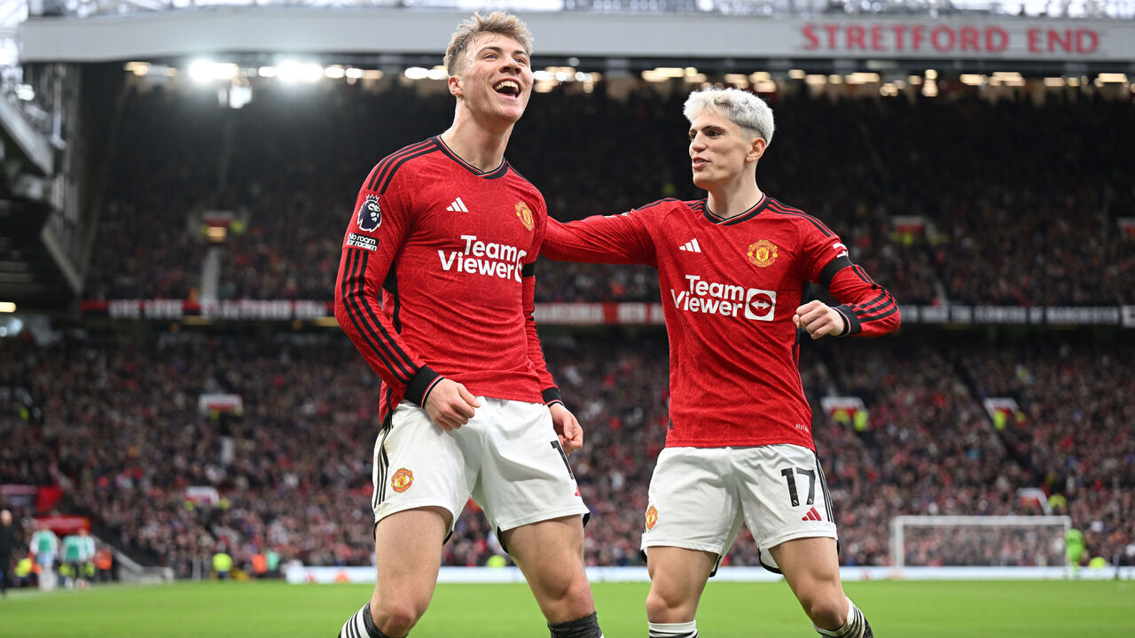 MANCHESTER, ENGLAND - FEBRUARY 04: Rasmus Hojlund of Manchester United celebrates scoring the first goal with team mate Alejandro Garnacho during the Premier League match between Manchester United and West Ham United at Old Trafford on February 04, 2024 in Manchester, England.