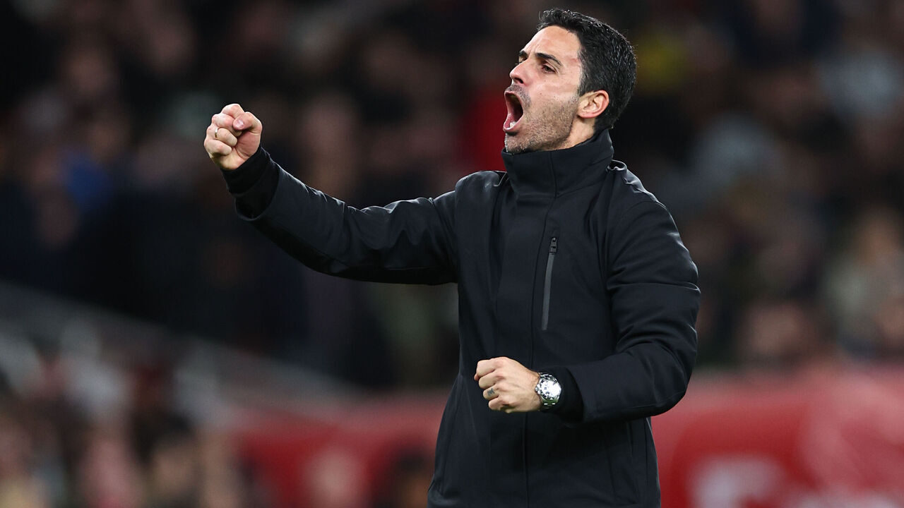 LONDON, ENGLAND - FEBRUARY 4: Mikel Arteta the head coach / manager of Arsenal celebrates his teams 3-1 vicotry at full time during the Premier League match between Arsenal FC and Liverpool FC at Emirates Stadium on February 4, 2024 in London, England.