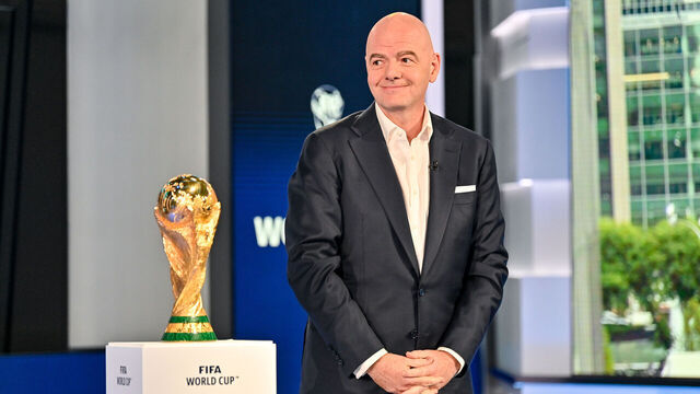 NEW YORK, NY - JUNE 16: FIFA President Gianni Infantino with the FIFA World Cup Winner's Trophy during the FIFA World Cup 2026 Host City Announcement on June 16, 2022 in New York City.