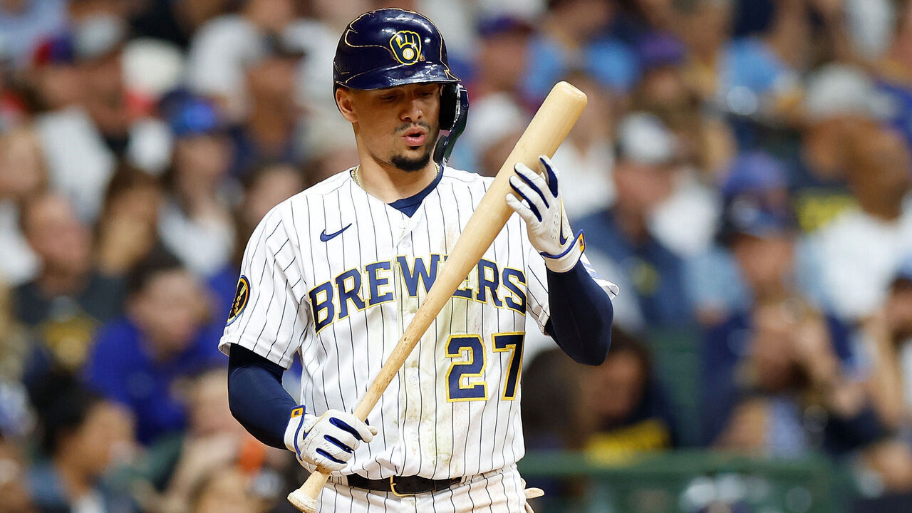 MILWAUKEE, WISCONSIN - SEPTEMBER 30: Willy Adames #27 of the Milwaukee Brewers up to bat during the game against the Chicago Cubs at American Family Field on September 30, 2023 in Milwaukee, Wisconsin.