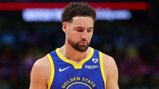 ATLANTA, GEORGIA - FEBRUARY 03: Klay Thompson #11 of the Golden State Warriors reacts against the Atlanta Hawks during the first quarter at State Farm Arena on February 03, 2024 in Atlanta, Georgia. NOTE TO USER: User expressly acknowledges and agrees that, by downloading and/or using this photograph, user is consenting to the terms and conditions of the Getty Images License Agreement.