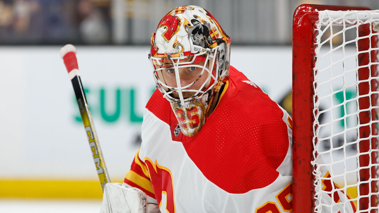 BOSTON, MASSACHUSETTS - FEBRUARY 6: Jacob Markstrom #25 of the Calgary Flames warms up prior to a game against the Boston Bruins at the TD Garden on February 6, 2024 in Boston, Massachusetts. The Flames won 4-1.