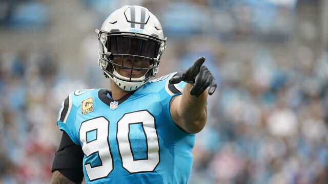 Football: Carolina Panthers Julius Peppers (90) during game vs Atlanta Falcons at Bank of America Stadium. Charlotte, NC 11/5/2017 CREDIT: Simon Bruty (Set Number: X161528 TK1 )