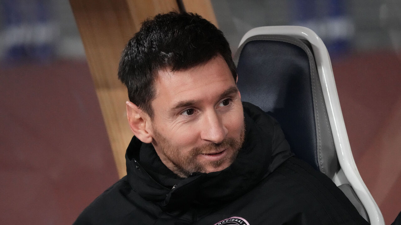TOKYO, JAPAN - FEBRUARY 07: Lionel Messi of Inter Miami looks on prior to the preseason friendly match between Vissel Kobe and Inter Miami at National Stadium on February 07, 2024 in Tokyo, Japan.