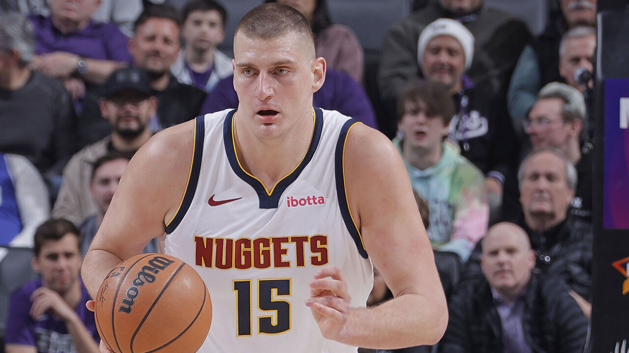 SACRAMENTO, CA - FEBRUARY 9: Nikola Jokic #15 of the Denver Nuggets brings the ball up court during the game against the Sacramento Kings on February 9, 2024 at Golden 1 Center in Sacramento, California. Mandatory Copyright Notice: Copyright 2024 NBAE