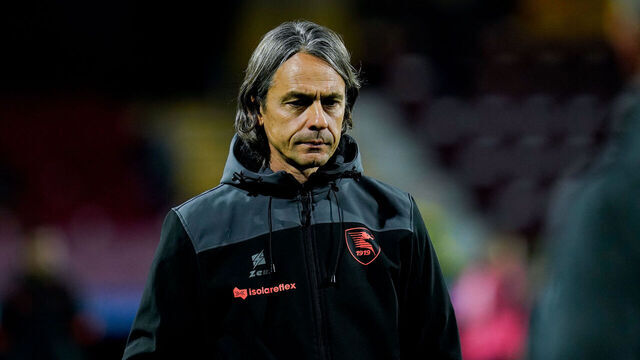 Filippo Inzaghi head coach of US Salernitana looks on during the Serie A match between US Salernitana and Empoli FC at Stadio Arechi on February 9, 2024 in Salerno, Italy.