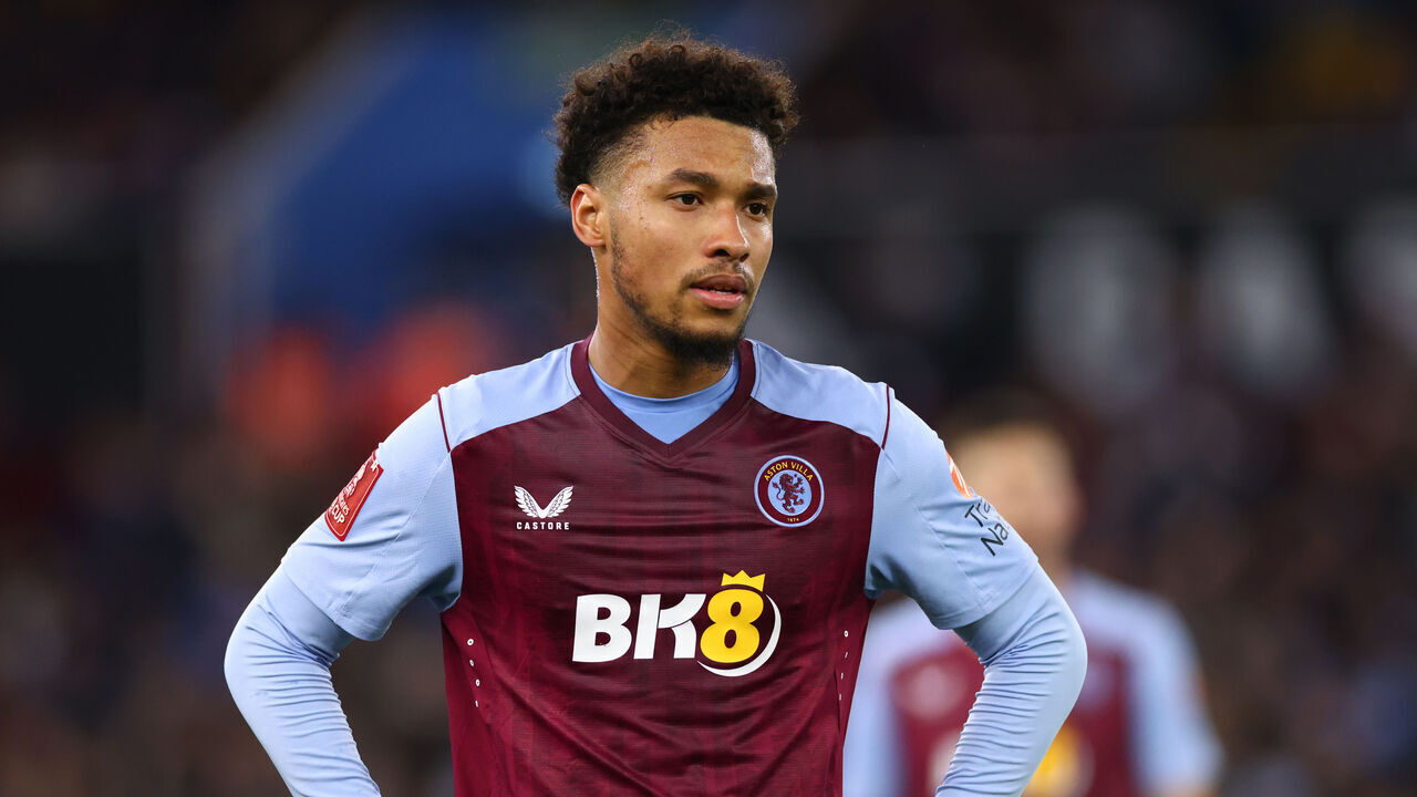 BIRMINGHAM, ENGLAND - FEBRUARY 07: Boubacar Kamara of Aston Villa during the Emirates FA Cup Fourth Round Replay match between Aston Villa and Chelsea at Villa Park on February 07, 2024 in Birmingham, England.
