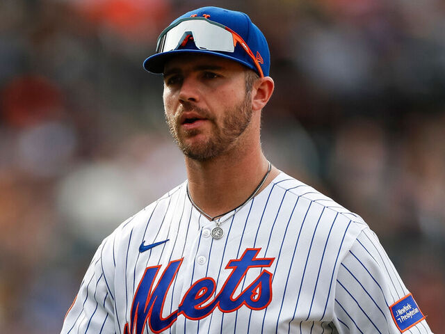NEW YORK, NEW YORK - SEPTEMBER 17: Pete Alonso #20 of the New York Mets walks off the field in the seventh inning during a game against the Cincinnati Reds at Citi Field on September 17, 2023 in New York City.