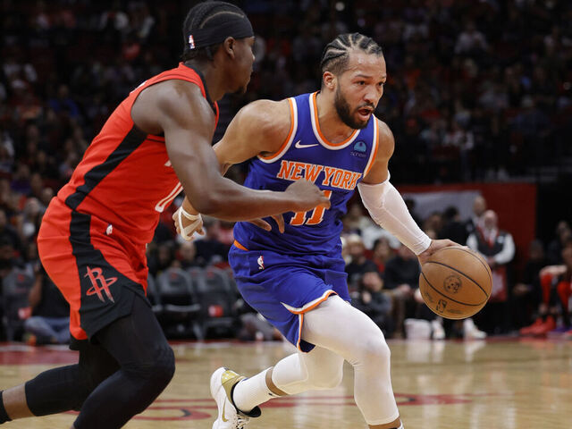 【影片】結果已無法改變!裁判承認爭議誤判,尼克烏龍輸球教練喊難接受!-黑特籃球-NBA新聞影音圖片分享社區