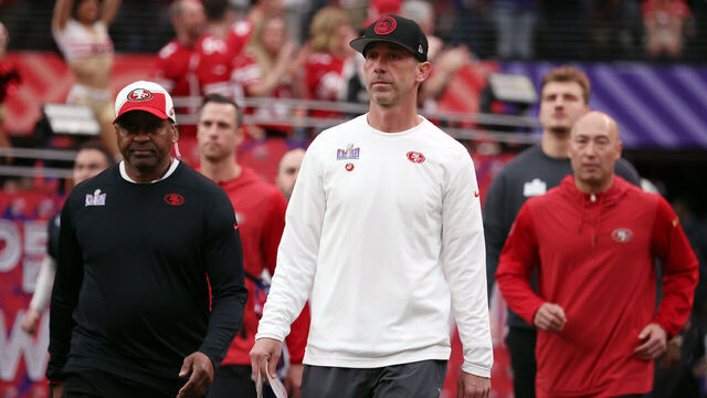 LAS VEGAS, NEVADA - FEBRUARY 11: Head coach Kyle Shanahan of the San Francisco 49ers looks on prior to Super Bowl LVIII against the Kansas City Chiefs at Allegiant Stadium on February 11, 2024 in Las Vegas, Nevada.