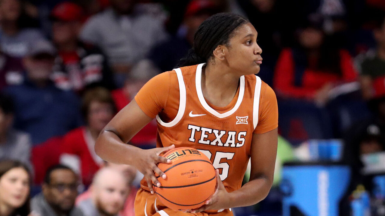 TUCSON, AZ - DECEMBER 13: Texas Longhorns forward Madison Booker #35 during the first half of a women's basketball game between the Texas Longhorns and the University of Arizona Wildcats on December 13, 2023 at McKale Center in Tucson, AZ. (Photo by Christopher Hook/Icon Sportswire via Getty Images
