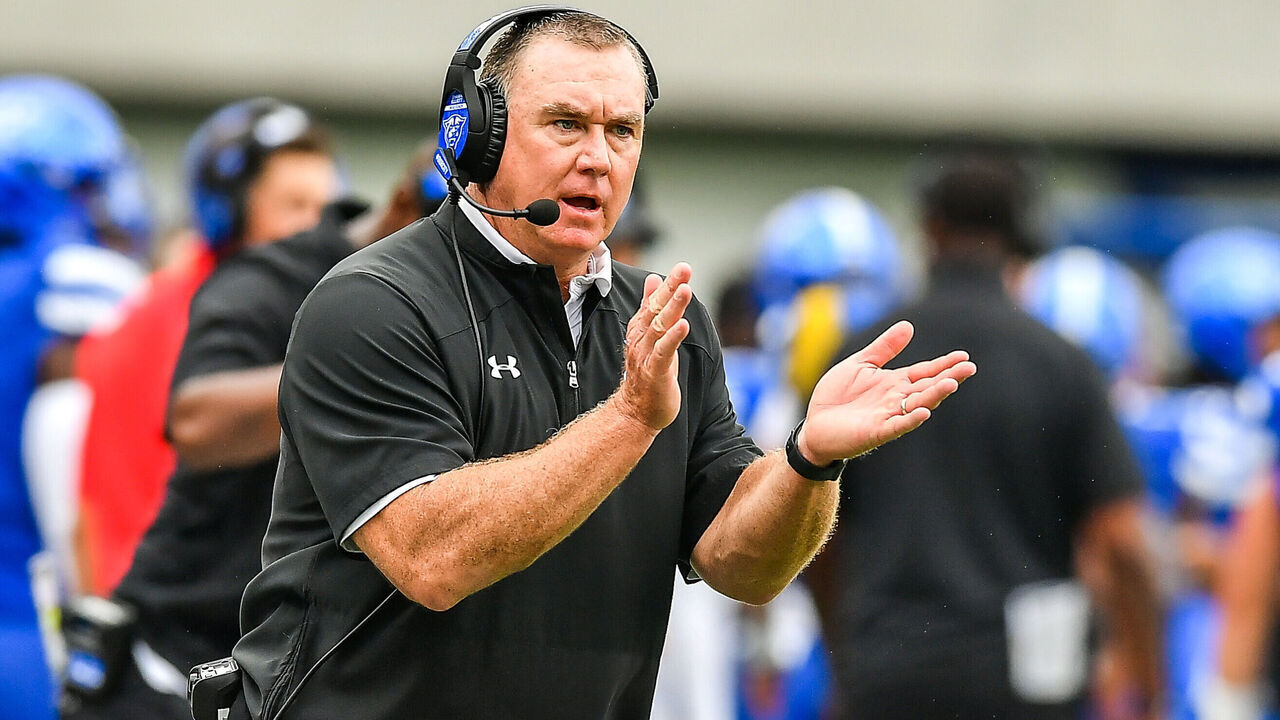 ATLANTA, GA SEPTEMBER 10: Georgia State head coach Shawn Elliott gestures from the sideline during the NCAA football game between the North Carolina Tar Heels and the Georgia State Panthers on September 10th, 2022 at Center Parc Stadium in Atlanta, GA.