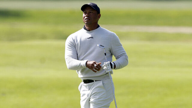 PACIFIC PALISADES, CALIFORNIA - FEBRUARY 15: Tiger Woods of the United States plays a shot on the eighth hole during the first round of The Genesis Invitational at Riviera Country Club on February 15, 2024 in Pacific Palisades, California.