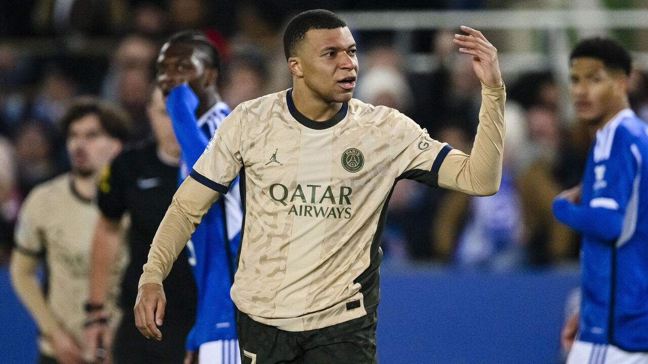 STRASBOURG, FRANCE - FEBRUARY 2: Kylian Mbappe of Paris Saint Germain reacts during the Ligue 1 Uber Eats match between RC Strasbourg and Paris Saint-Germain at Stade de la Meinau on February 2, 2024 in Strasbourg, France.