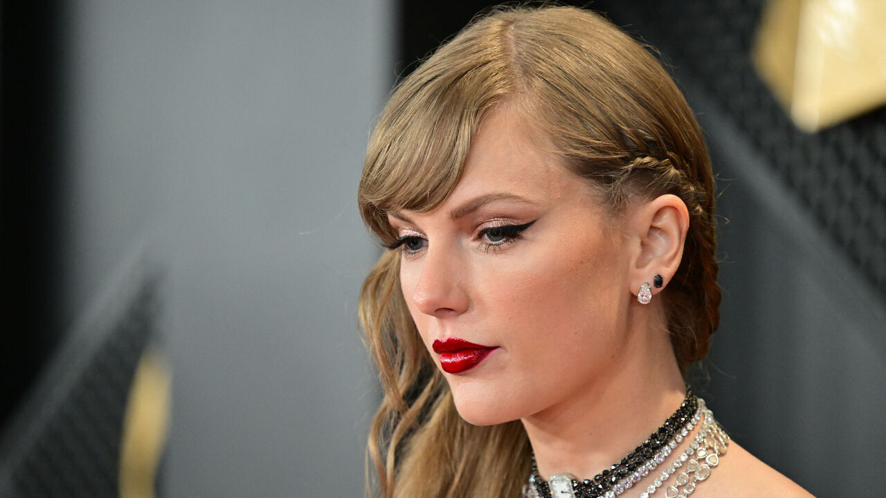 US singer-songwriter Taylor Swift arrives for the 66th Annual Grammy Awards at the Crypto.com Arena in Los Angeles on February 4, 2024.