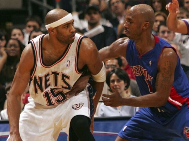 UNITED STATES - JANUARY 11: Basketball: New Jersey Nets Vince Carter (15) in action vs Detroit Pistons Chauncey Billups (1), East Rutherford, NJ 1/11/2005