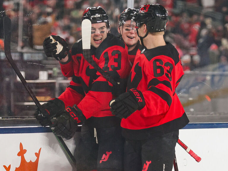 Hischier Bastian Help Devils Defeat Flyers In Stadium Series Game hischier-bastian-help-devils-defeat-flyers-in-stadium-series-game