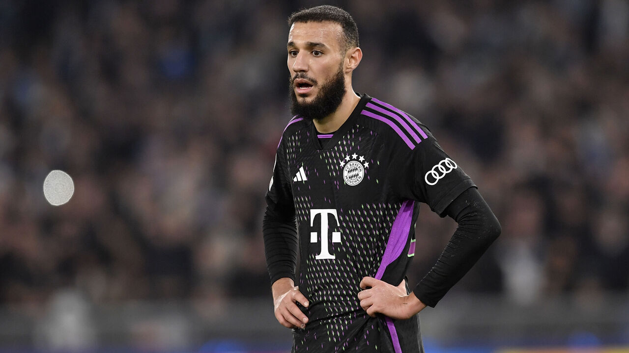 OLIMPICO STADIUM, ROME, ITALY - 2024/02/14: Noussair Mazraoui of Bayern Munechen looks dejected during the Champions League football match between SS Lazio and FC Bayern Munchen. Lazio won 1-0 over Bayern.