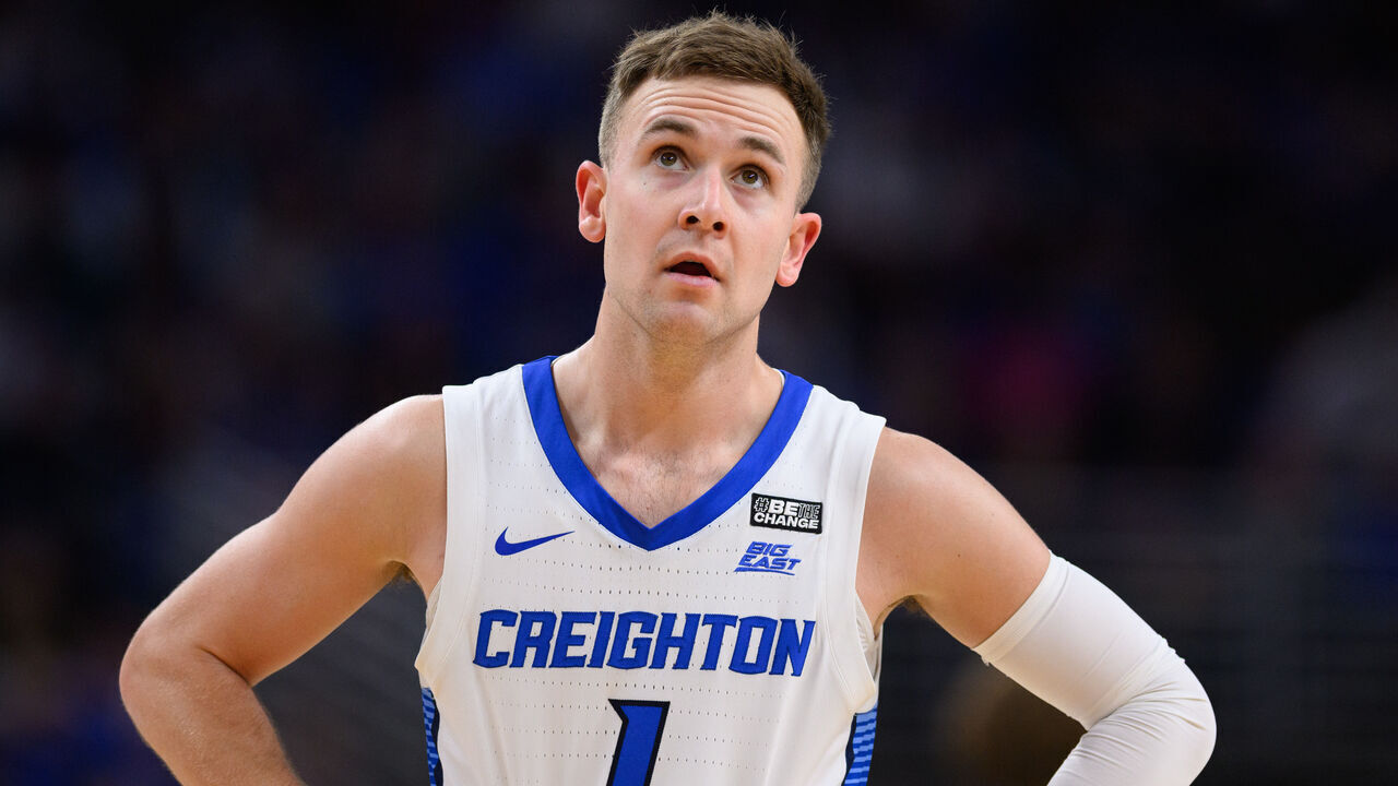OMAHA, NE - FEBRUARY 02: Creighton Bluejays guard Steven Ashworth (1) looks up at the scoreboard during the men's college basketball game between the Butler Bulldogs and Creighton Bluejays on February 2, 2024, at CHI Health Center Omaha in Omaha, NE.