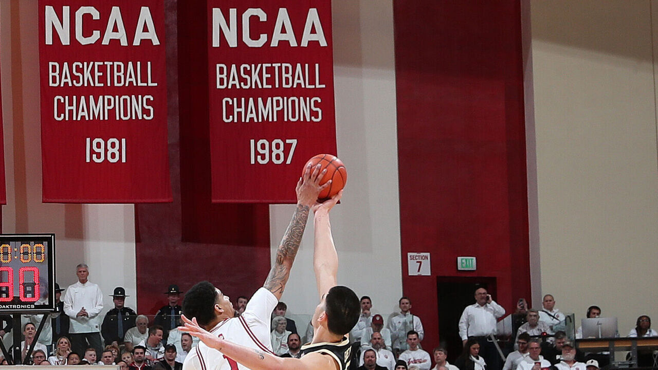 BLOOMINGTON, IN - JANUARY 16: Indiana Hoosiers center Kel'el Ware (1) goes up for the opening jump ball against Purdue Boilermakers center Zach Edey (15) on January 16, 2024, at Simon Skjodt Assembly Hall in Bloomington, Indiana.