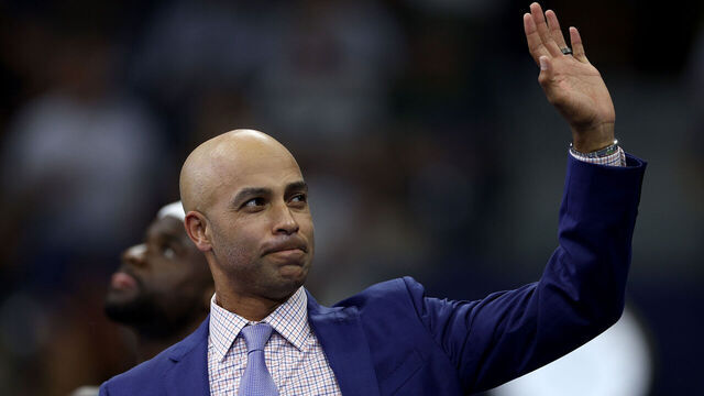 NEW YORK, NEW YORK - SEPTEMBER 05: Former tennis player James Blake waves to the crowd before a Men's Singles Quarterfinal match on Day Nine of the 2023 US Open at the USTA Billie Jean King National Tennis Center on September 05, 2023 in the Flushing neighborhood of the Queens borough of New York City.