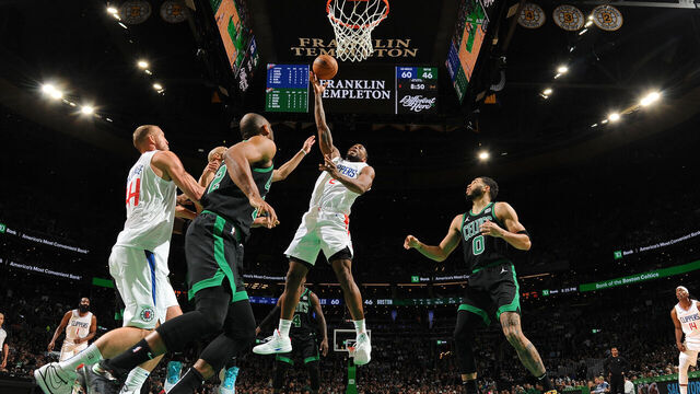 BOSTON, MA - JANUARY 27: Kawhi Leonard #2 of the LA Clippers drives to the basket during the game against the Boston Celtics on January 27, 2024 at the TD Garden in Boston, Massachusetts. Mandatory Copyright Notice: Copyright 2024 NBAE